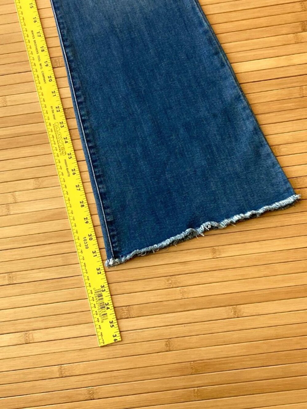 Democracy Ab Solution High Rise Out There Flare Jeans Raw Hem Womens 6 Blue NWT - Picture 7 of 11